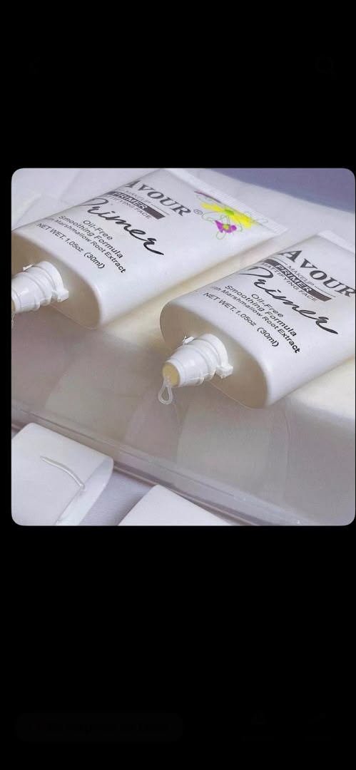 Avour face primer