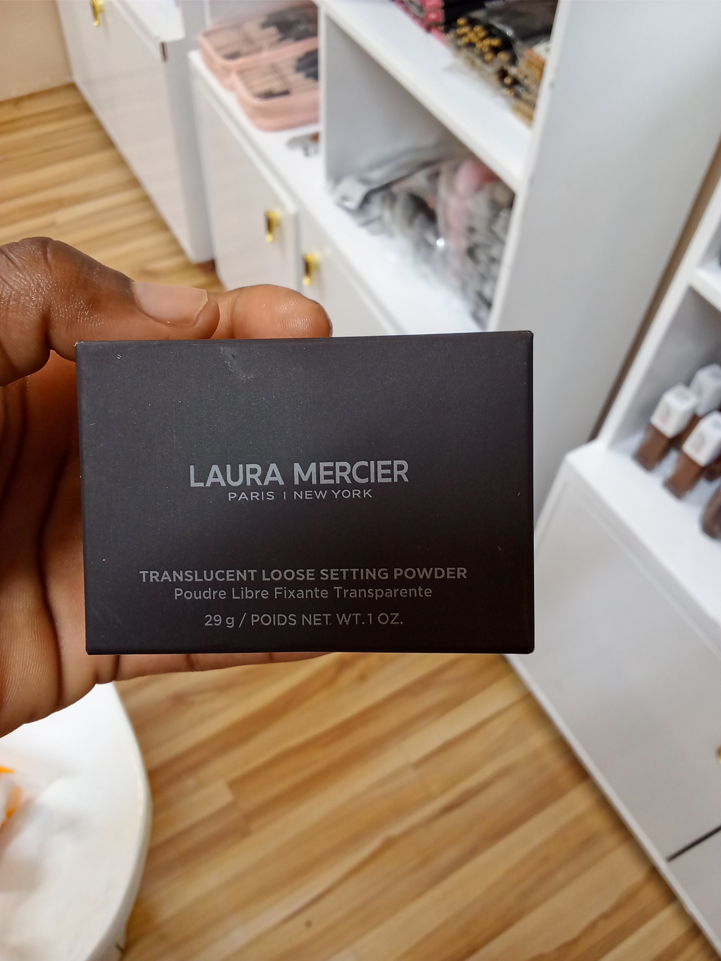 Laura mercier power setting