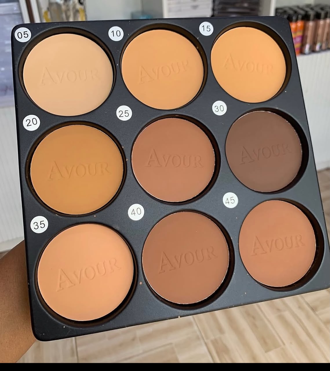 Avour powder pallet small
